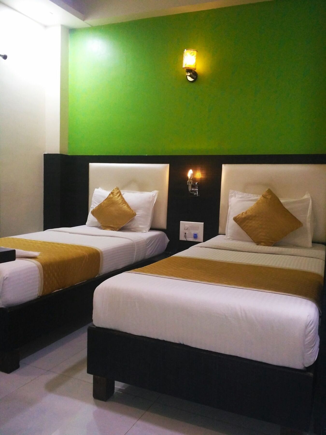 Avenue Mumbai International Airport Hotel ภายนอก รูปภาพ