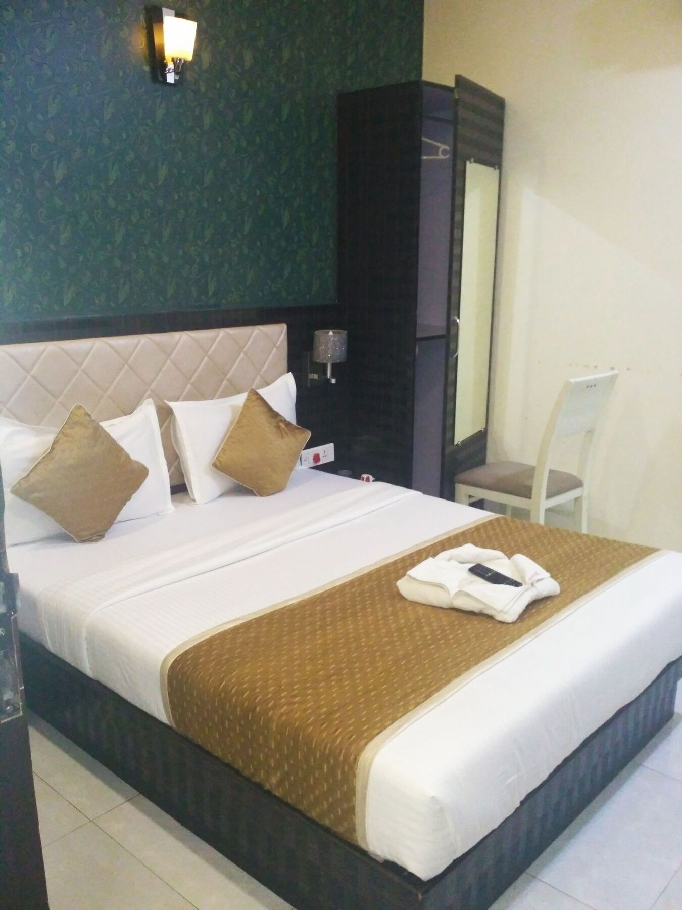 Avenue Mumbai International Airport Hotel ภายนอก รูปภาพ